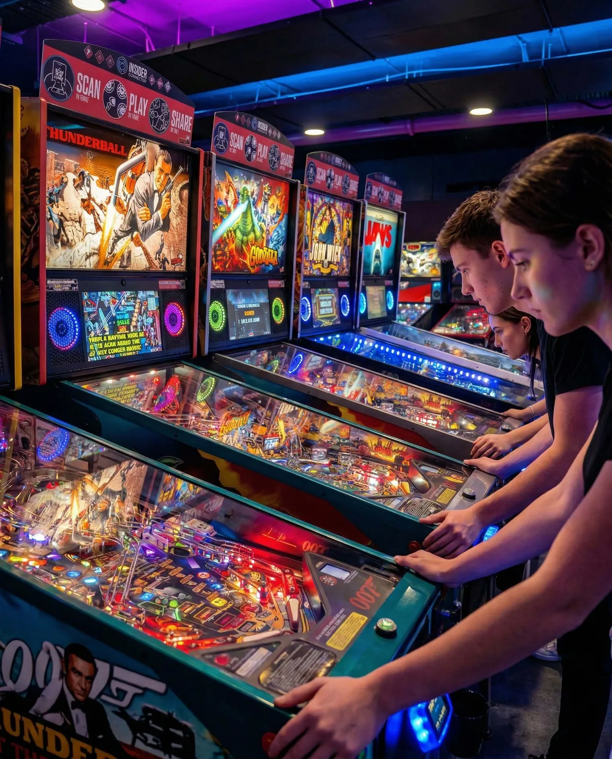 James Bond 007 pinball cabinet